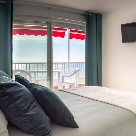 Benibeachhouse ベニドルム エクステリア 写真